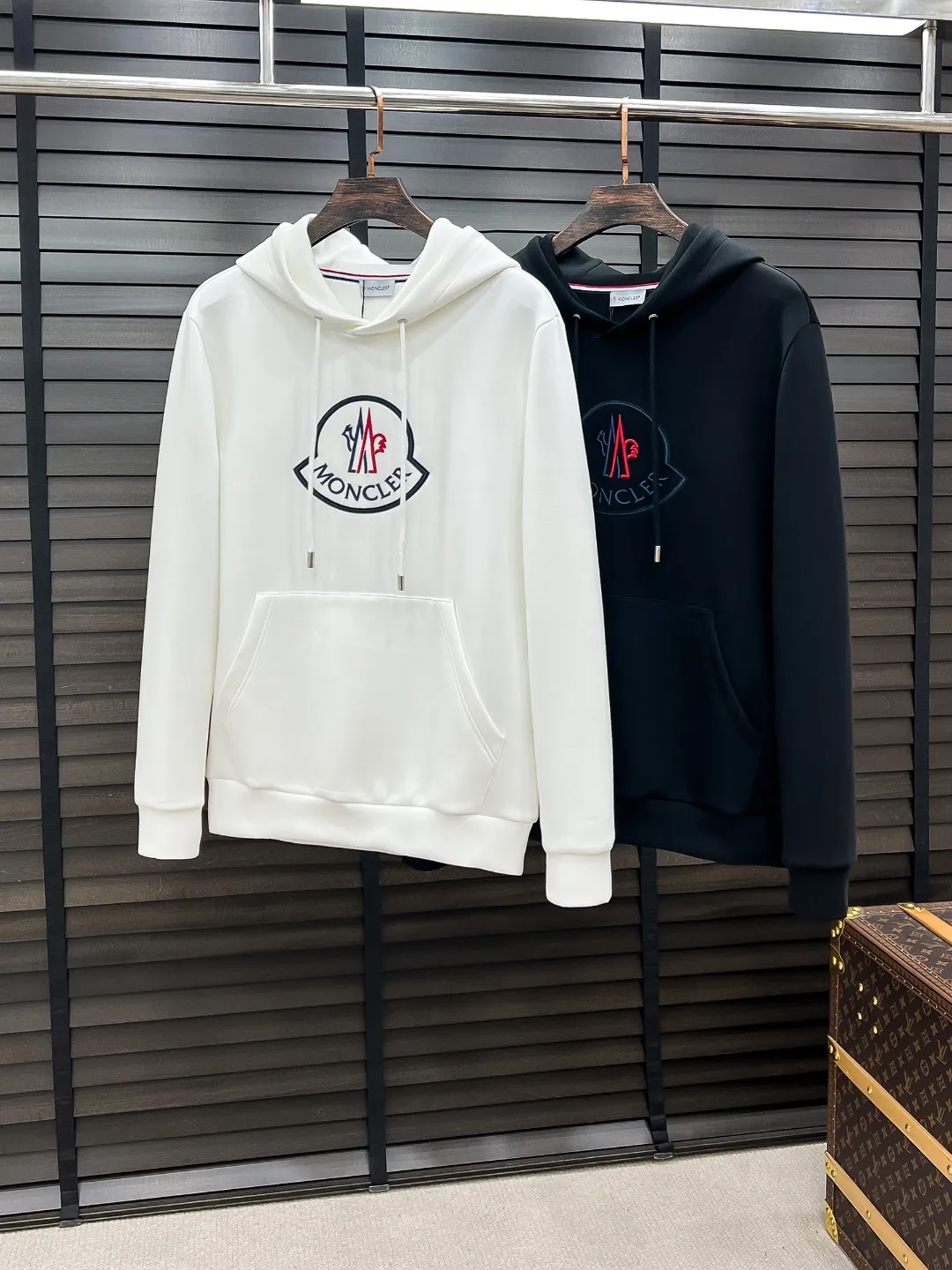 29 Moncler # 26 Same Style ！ ， ！ ， ， ， ， ！ ， ， ， ， Same Style ！ ， ， ， ， Breathable ！ ， ！ ， ， ， ！ ：Black White Size：S M L XL